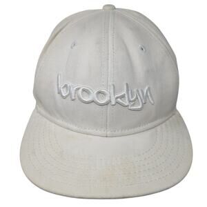 Brooklyn Fitted Baseball Cap Beige One Size Embroidered 6 Panel A-Flex